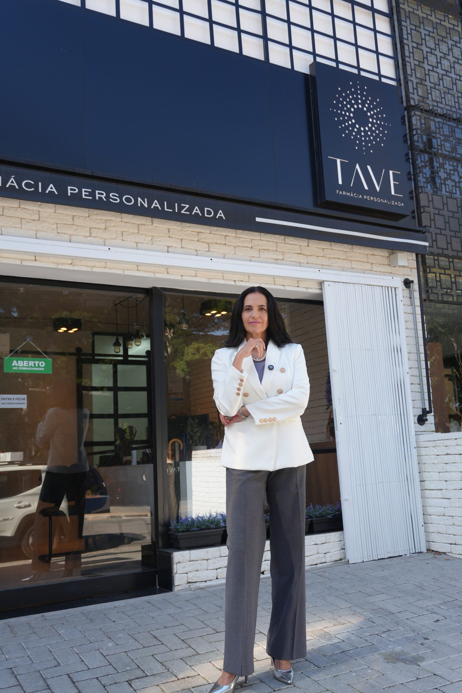 Fachada de unidade da TAVE PHARMA