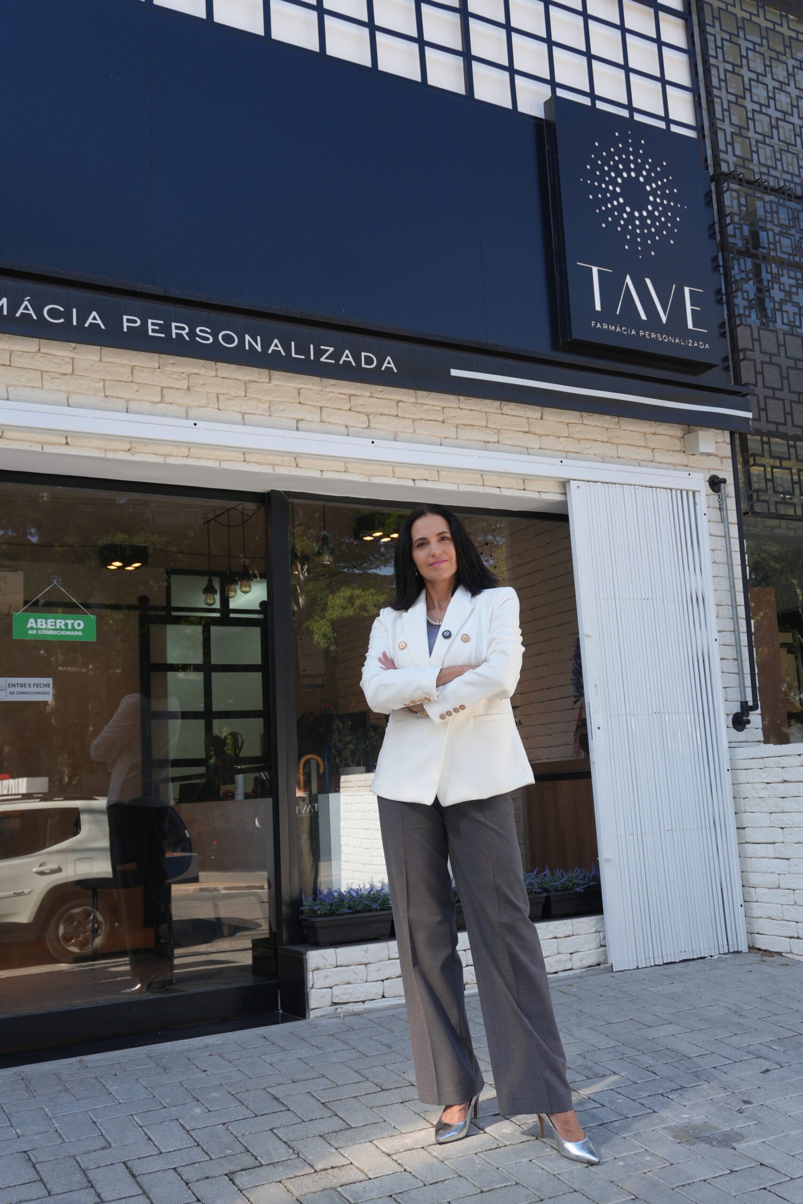 Anelise Taleb – retrato técnico