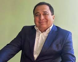 Dr. Wandemberg lança livro e reforça importância da prevenção do câncer de mama