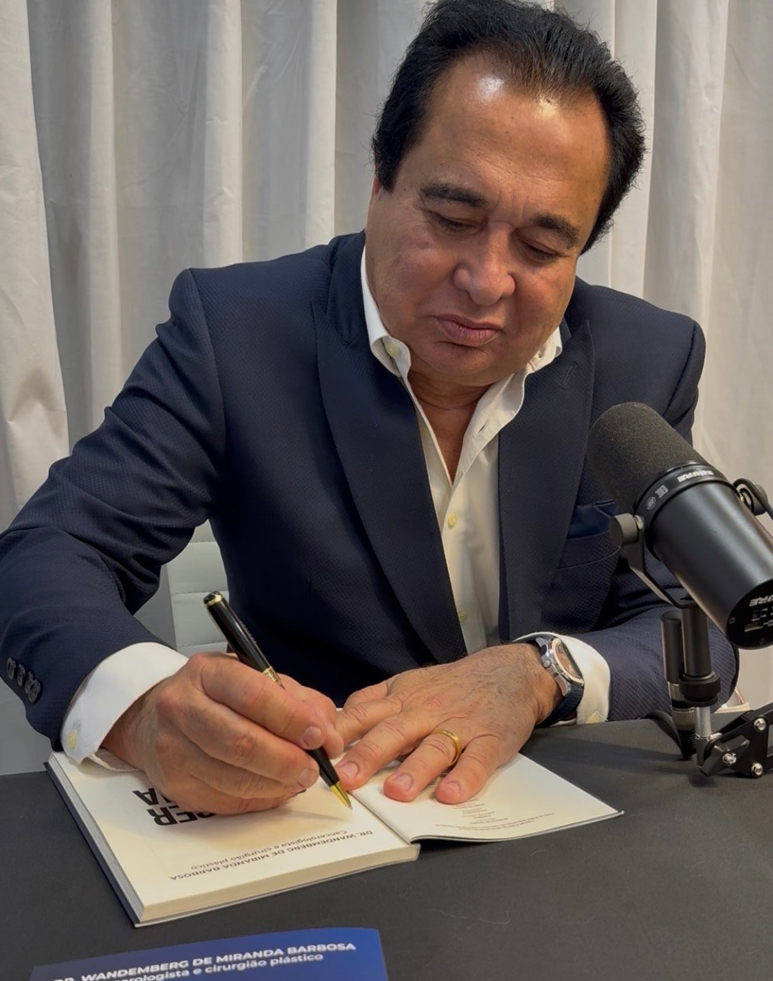 Lançamento de livro alerta para prevenção do câncer de mama