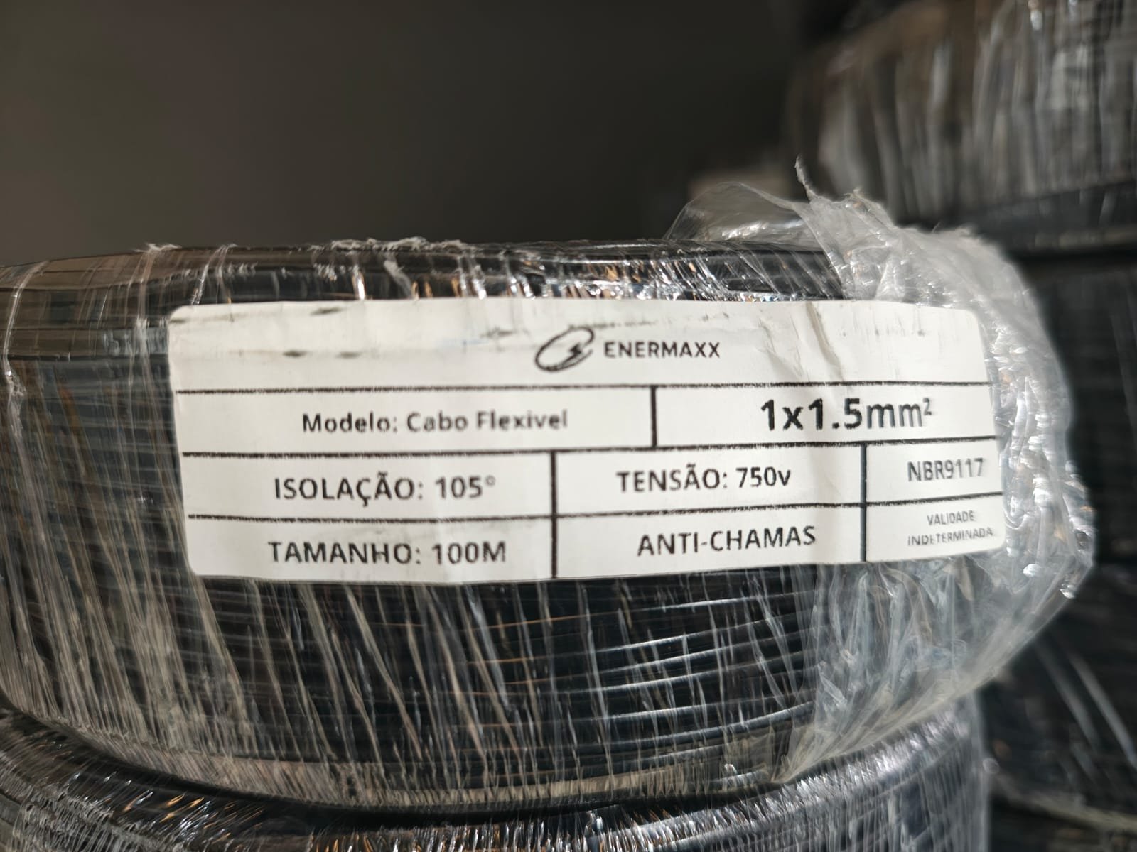 Operação contra mercado ilegal de fios e cabos elétricos em São Paulo